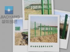 沿海（hǎi）高速（sù）公路圍欄